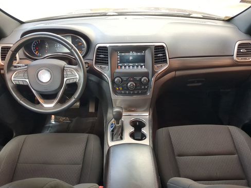 Used 2019 Jeep Grand Cherokee Laredo image 15