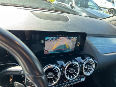 Certified 2022 Mercedes-Benz GLA 250 4MATIC image 23