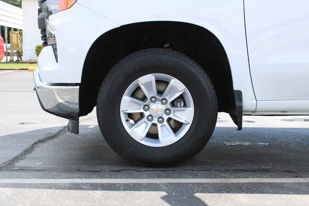 Used 2025 Chevrolet Silverado 1500 W/T RWD image 26