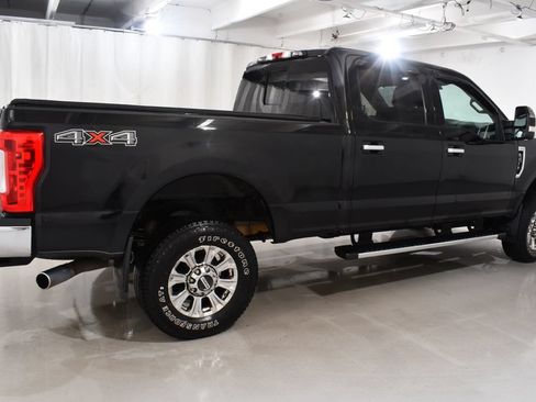 Used 2017 Ford F250 Lariat w/ Chrome Package AWD/4WD image 11