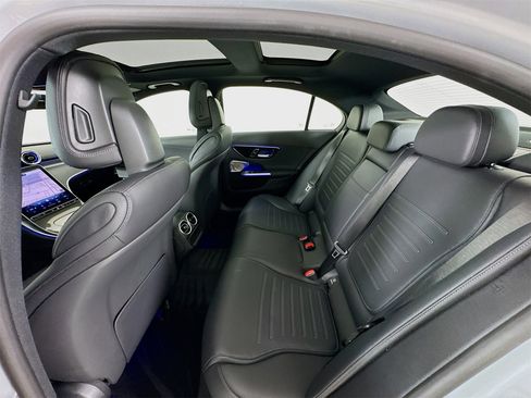 Used 2023 Mercedes-Benz C 300 Sedan image 27
