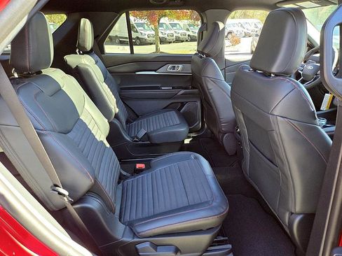 New 2026 Ford Explorer ST-Line image 17