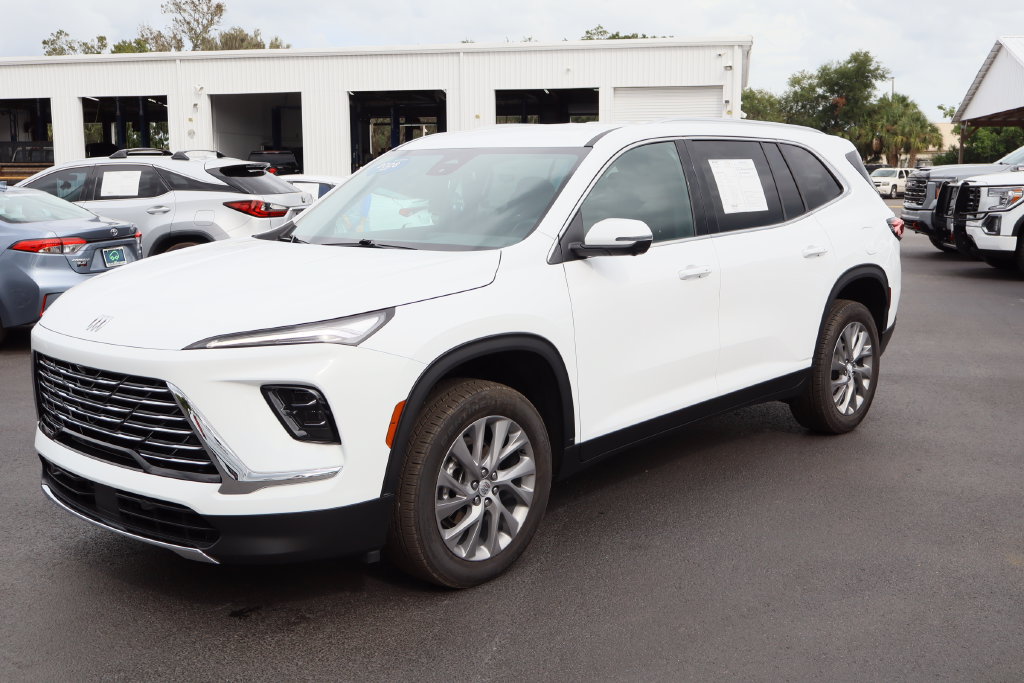 Certified 2026 Buick Enclave Preferred FWD image 5