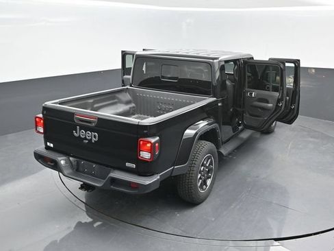 Used 2022 Jeep Gladiator Overland w/ Popular Equipment Package AWD/4WD image 23