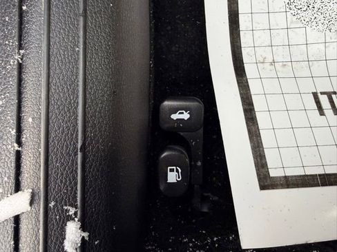 Used 2023 Kia Forte LXS w/ LXS Technology Package image 24