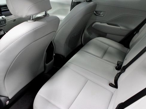 Used 2024 Hyundai Kona Limited FWD image 22