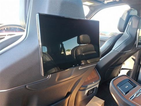 New 2025 Lincoln Navigator L Black Label image 6