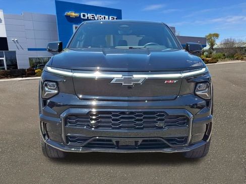 Used 2025 Chevrolet Silverado EV RST AWD/4WD image 22