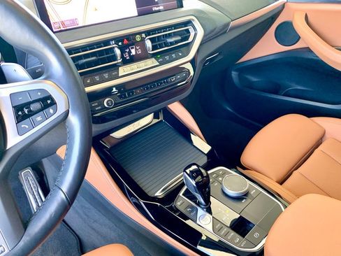 Used 2023 BMW X4 xDrive30i w/ M Sport Package AWD/4WD image 15