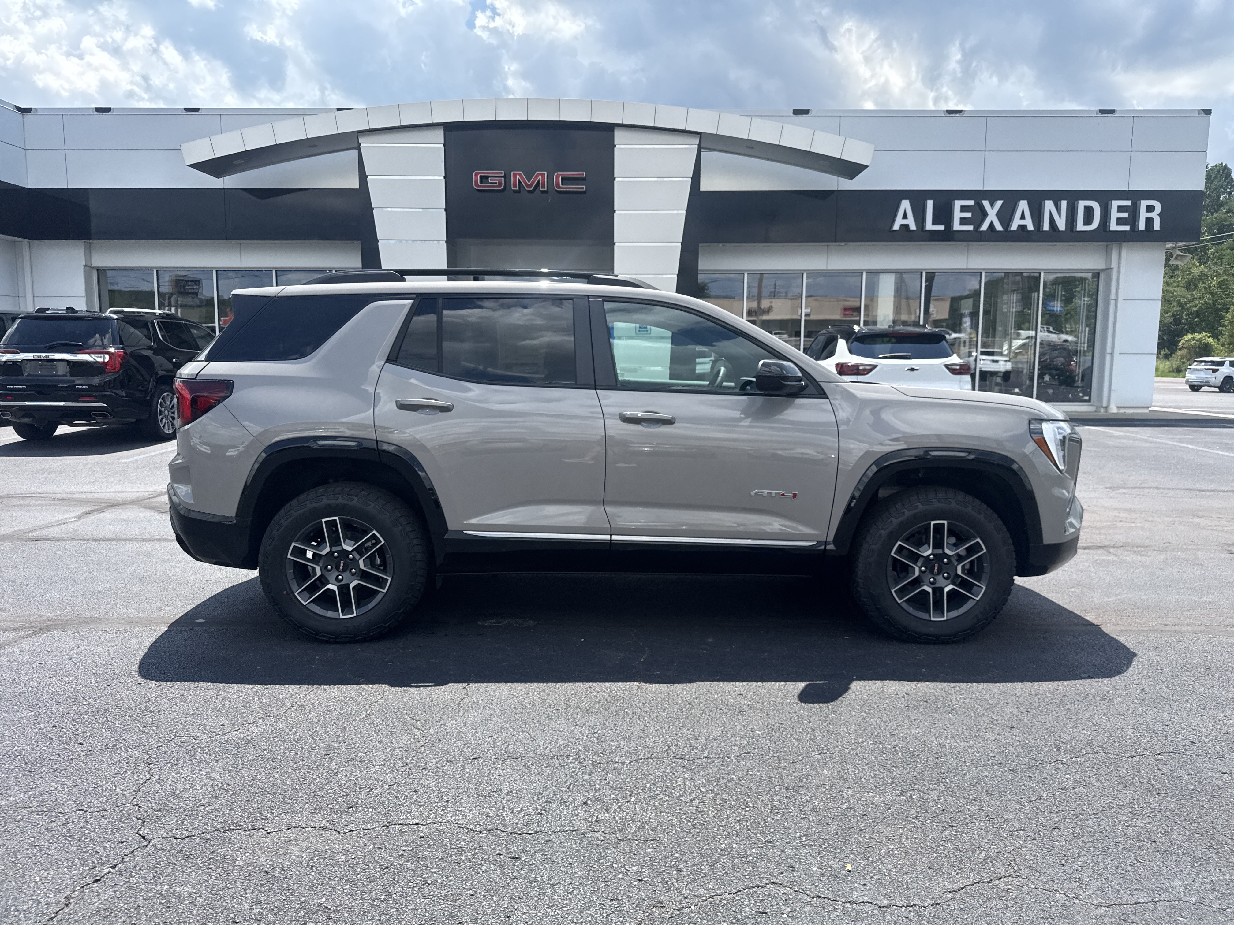 New 2027 GMC Terrain AT4 w/ Convenience Package III AWD/4WD image 2