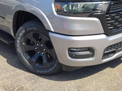 Used 2025 RAM 1500 Big Horn AWD/4WD image 3