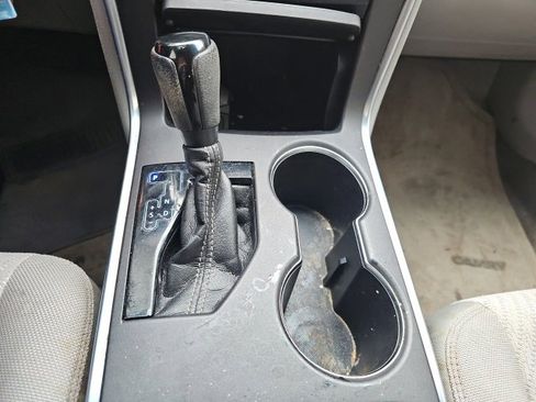 Used 2016 Toyota Camry LE image 7