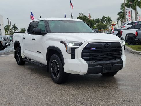 Used 2023 Toyota Tundra SR5 image 3