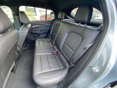 Used 2025 Buick Envista Sport Touring image 25