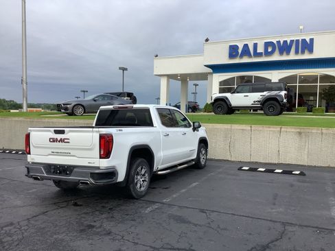 Used 2019 GMC Sierra 1500 SLT w/ X31 Off-Road Package AWD/4WD image 7