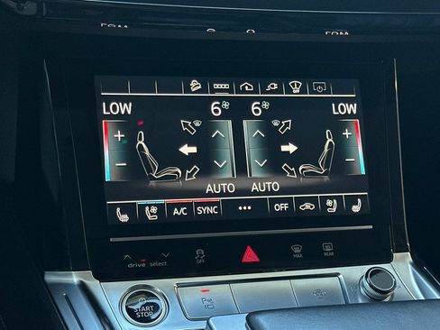 Used 2021 Audi e-tron Prestige w/ Prestige Package AWD/4WD image 21
