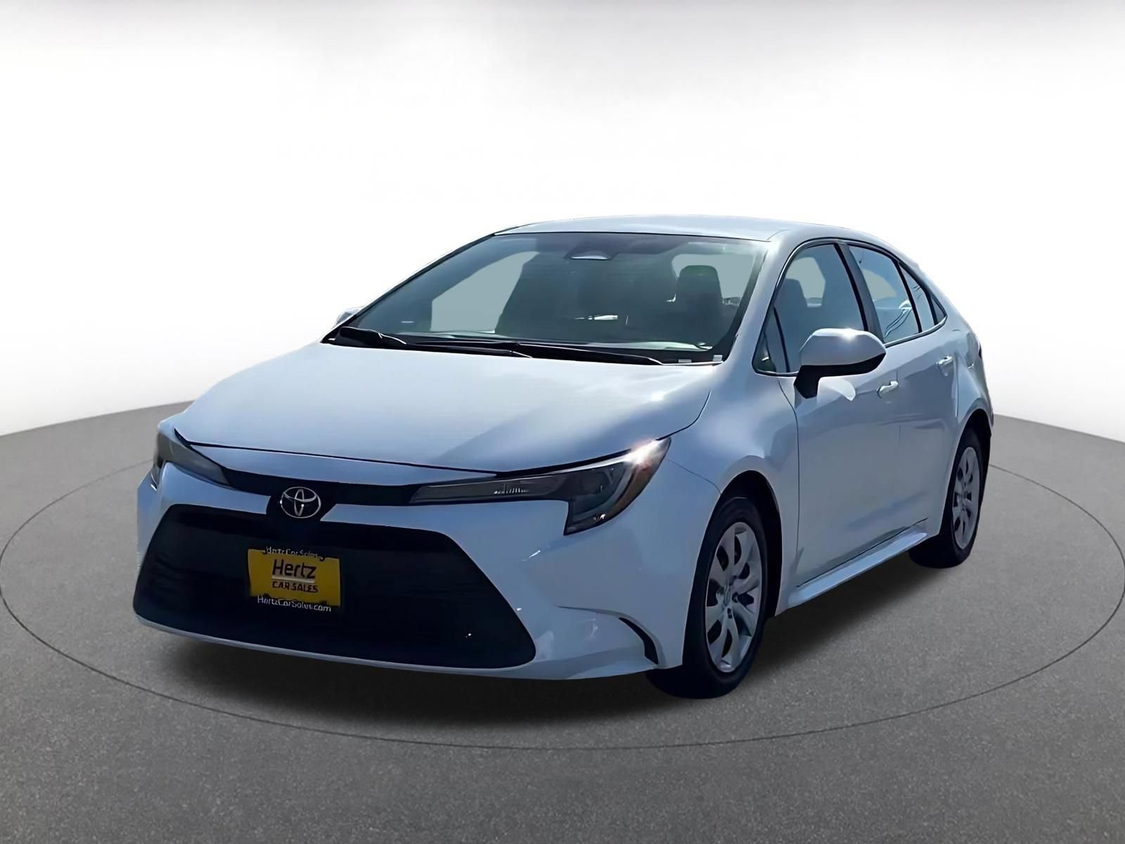 Used 2025 Toyota Corolla LE FWD image 6