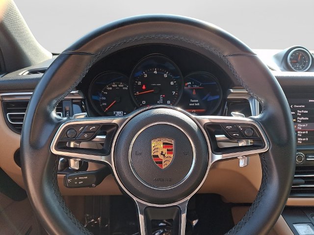 Used 2019 Porsche Macan AWD/4WD image 22