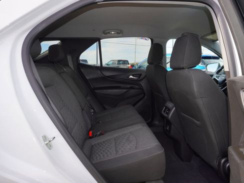 Used 2021 Chevrolet Equinox LT image 27
