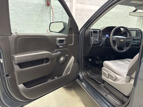 Used 2018 Chevrolet Silverado 1500 W/T w/ Chrome Bumper Package image 11