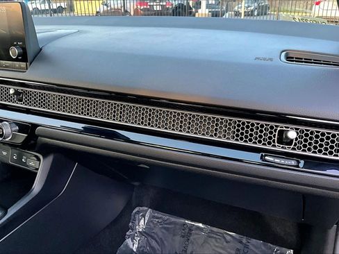 Certified 2025 Honda Civic Sport image 19