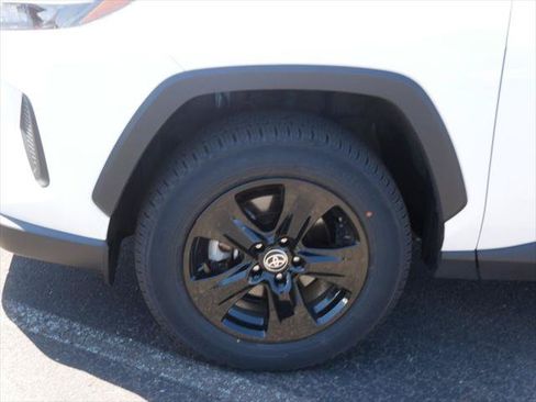 Certified 2025 Toyota RAV4 XLE AWD/4WD image 8