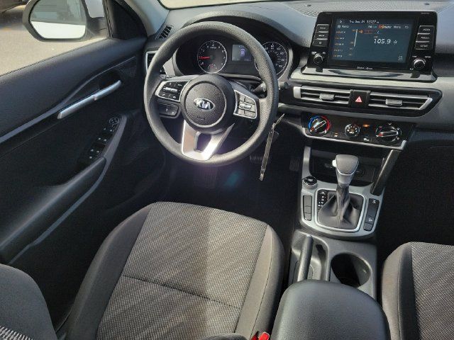 Used 2021 Kia Seltos LX AWD/4WD image 11