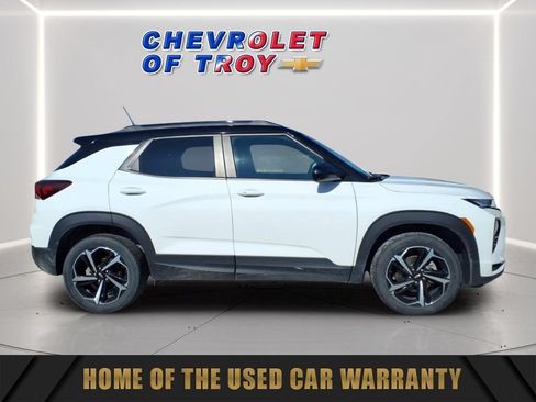 Used 2022 Chevrolet TrailBlazer RS w/ Sun and Liftgate Package AWD/4WD image 10