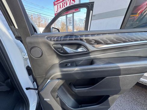 Used 2023 GMC Yukon Denali w/ Max Trailering Package image 30