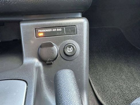 Used 2008 Pontiac G6 Value Leader FWD image 29
