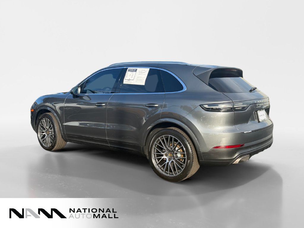 Used 2022 Porsche Cayenne AWD/4WD image 3