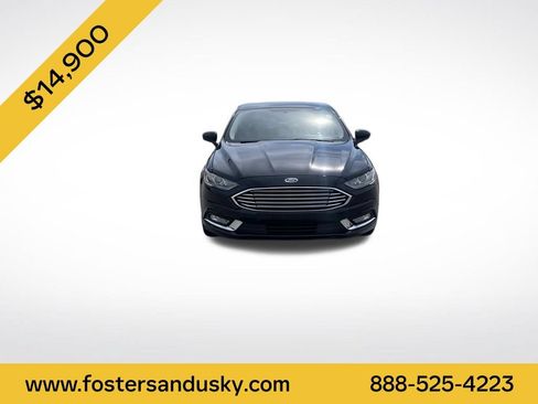 Used 2018 Ford Fusion SE w/ Fusion SE Technology Package FWD image 9