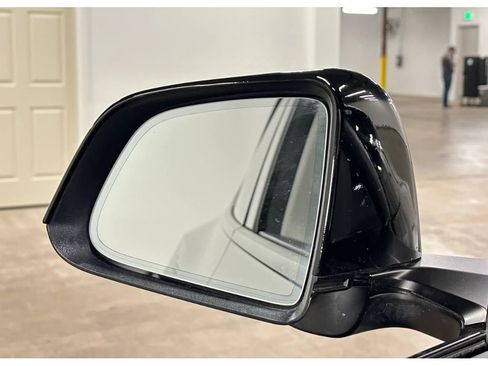 Used 2023 Tesla Model Y Long Range image 36