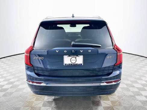 New 2026 Volvo XC90 B5 Core image 6