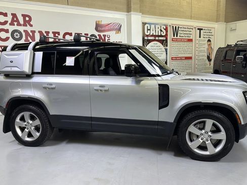 Used 2020 Land Rover Defender 110 First Edition image 5