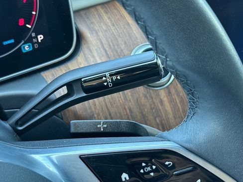 Certified 2025 Mercedes-Benz C 300 Sedan image 23