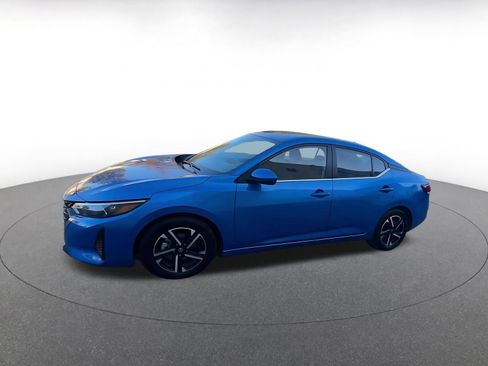 Used 2025 Nissan Sentra SV image 8