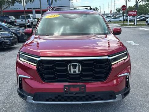 Used 2023 Honda Pilot Touring image 2