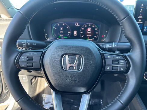 Used 2023 Honda Accord Touring image 29
