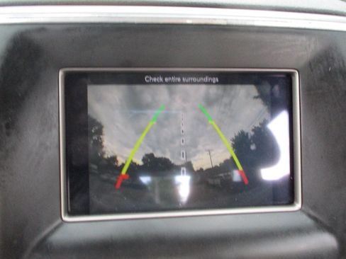 Used 2019 Jeep Grand Cherokee Laredo image 11