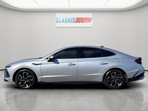 Used 2025 Hyundai Sonata SEL AWD/4WD image 6