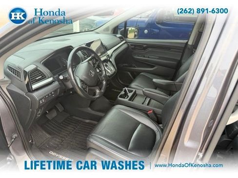 Used 2021 Honda Odyssey Touring image 5