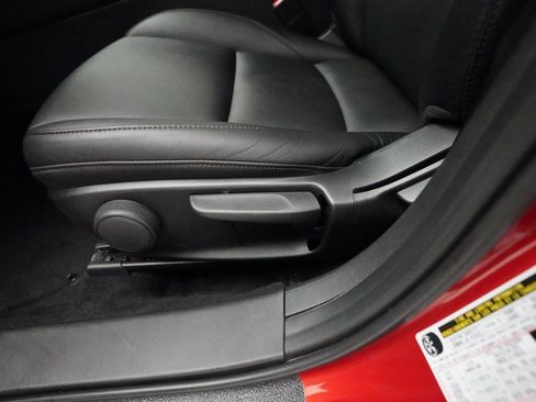 Used 2024 MAZDA MAZDA3 s image 29