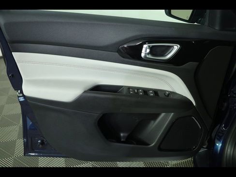 New 2026 Jeep Compass Limited image 20