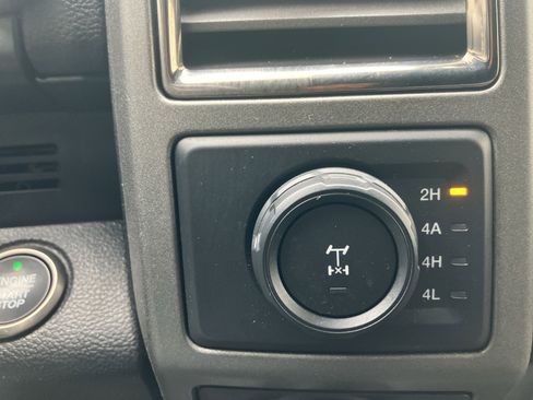 Used 2020 Ford F150 Raptor w/ Equipment Group 802A Luxury image 29