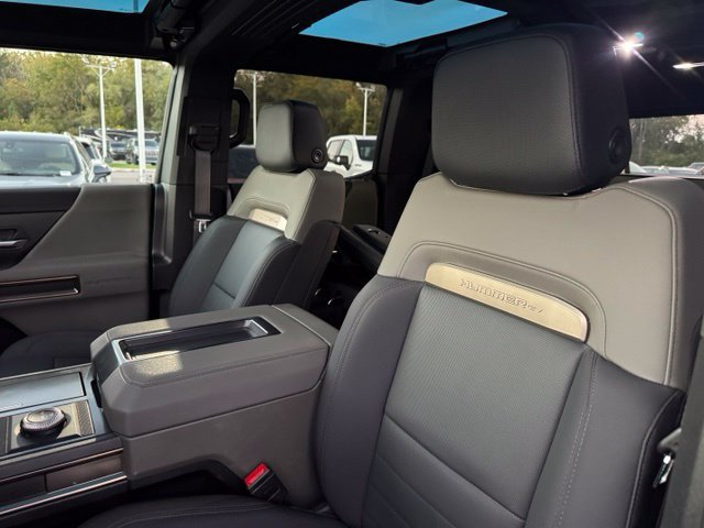 Used 2024 GMC Hummer EV 3X w/ LPO, Illumination Package AWD/4WD image 10