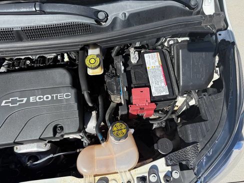 Used 2020 Chevrolet Spark LT image 11