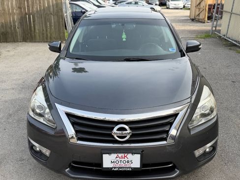 Used 2013 Nissan Altima 2.5 SV w/ 2.5SV Convenience Pkg FWD image 4