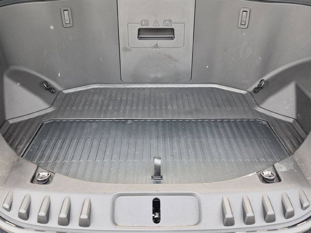 Used 2025 Ford F150 Lightning XLT AWD/4WD image 25