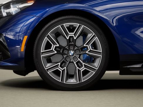 New 2026 BMW i5 eDrive40 w/ M Sport Package image 31